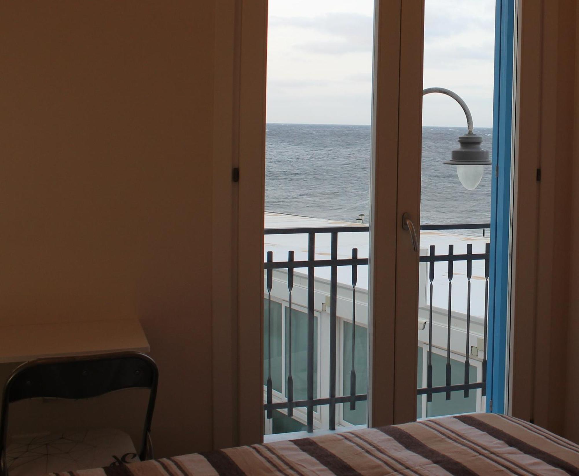 The Twins Rooms In Marettimo 2 Exterior photo