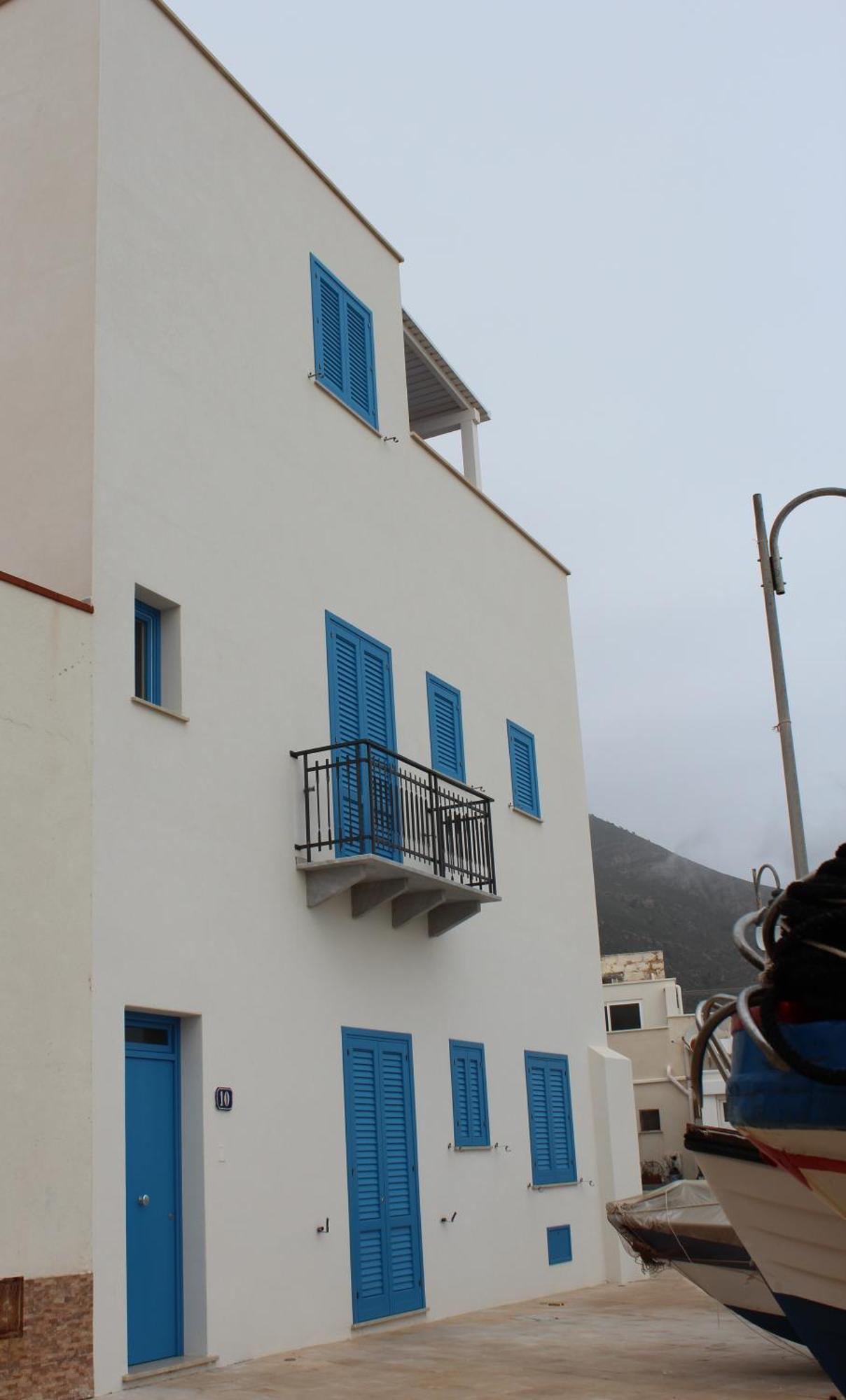 The Twins Rooms In Marettimo 2 Exterior photo